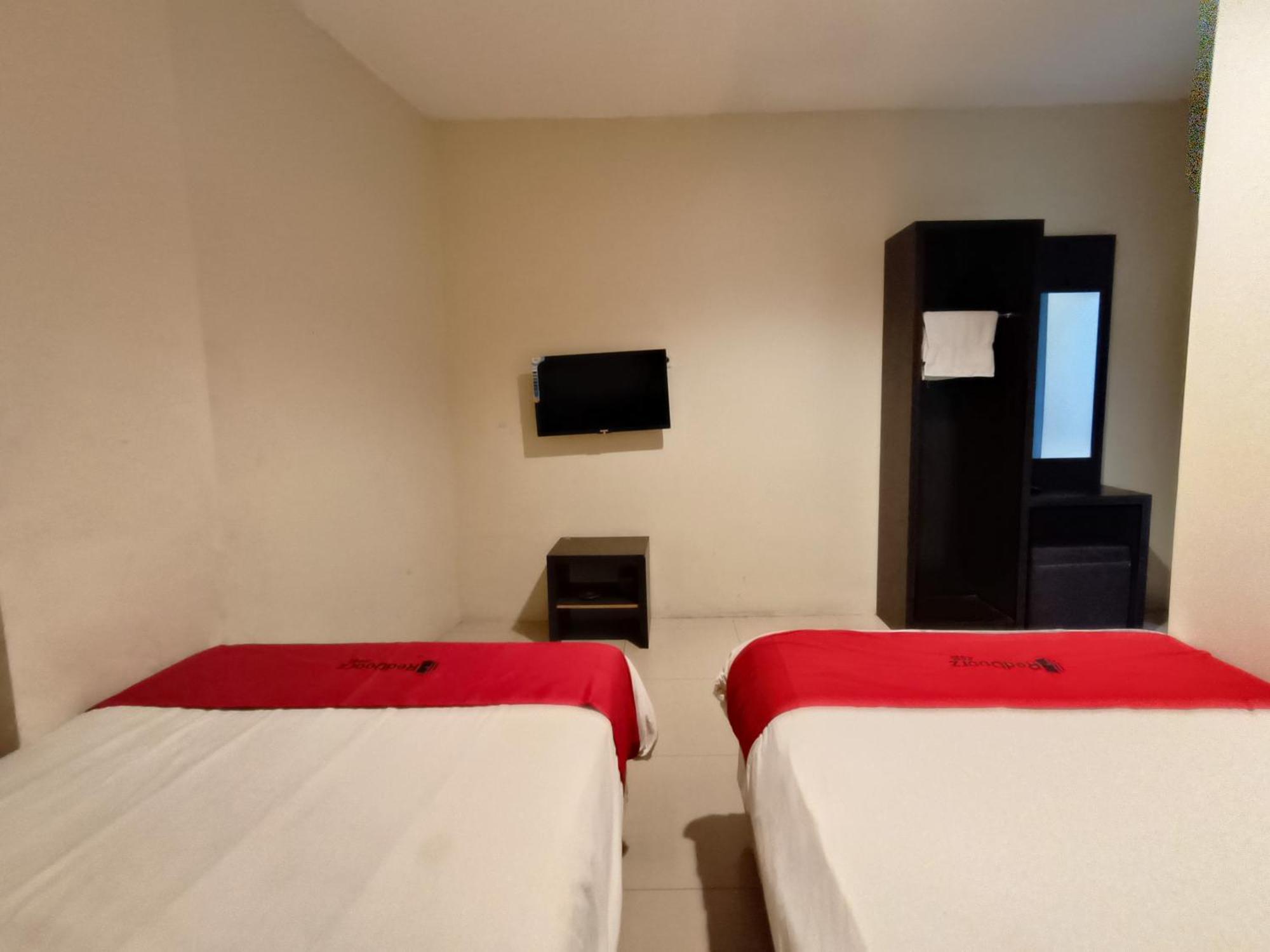 Hotel O Makassar Near Gereja Advent Tikala Baru Formerly Rid'S Hotel Manado Buitenkant foto
