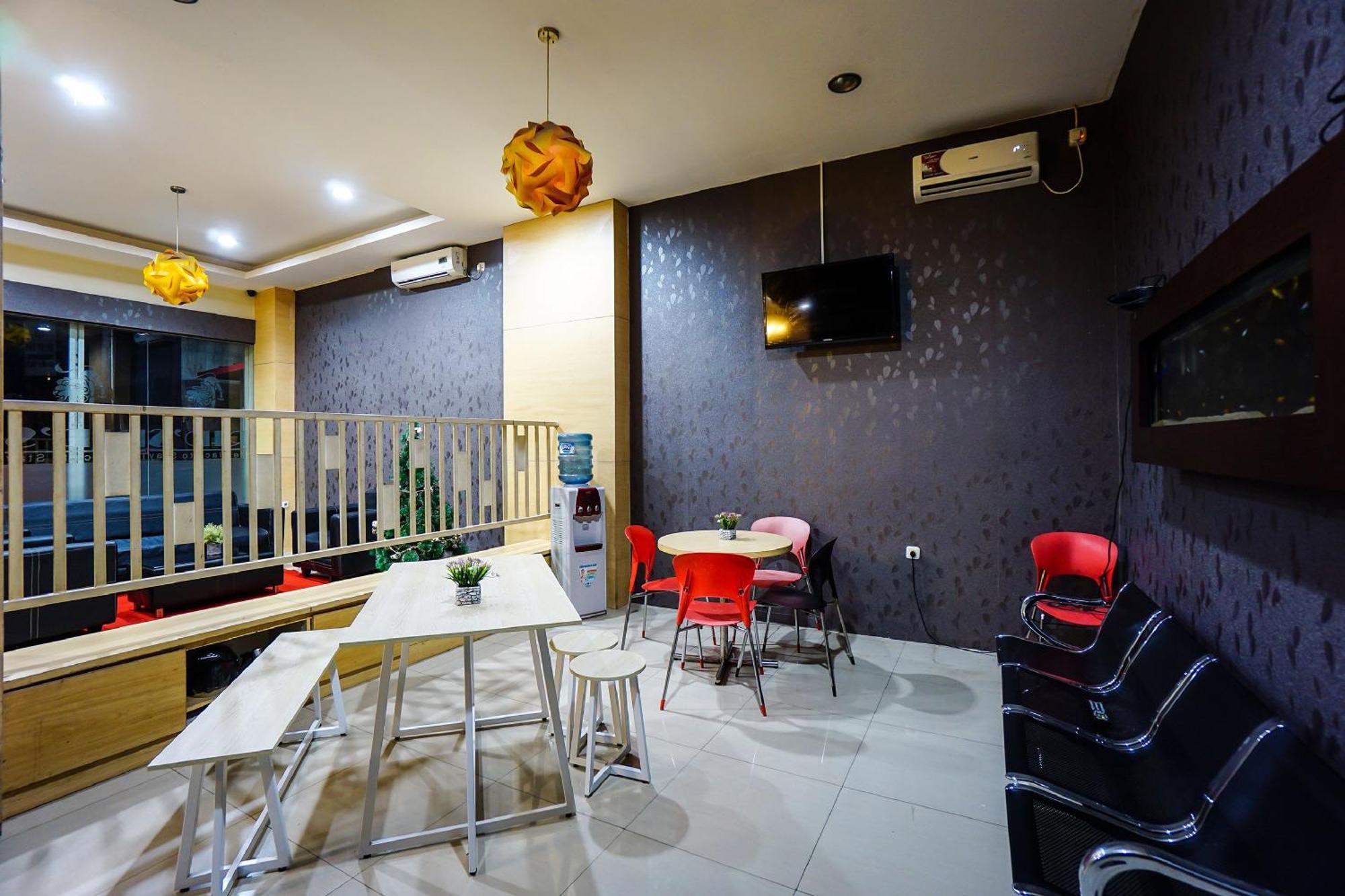 Hotel O Makassar Near Gereja Advent Tikala Baru Formerly Rid'S Hotel Manado Buitenkant foto