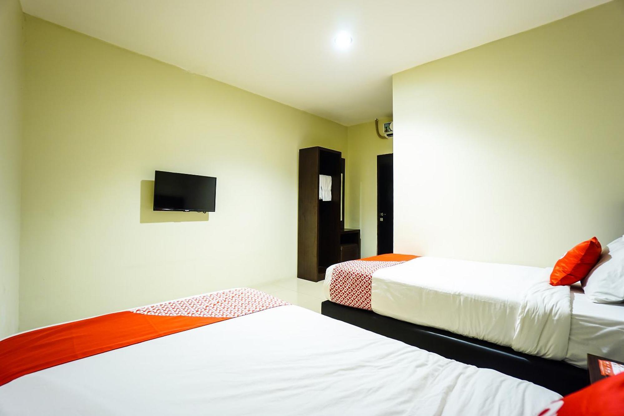 Hotel O Makassar Near Gereja Advent Tikala Baru Formerly Rid'S Hotel Manado Buitenkant foto